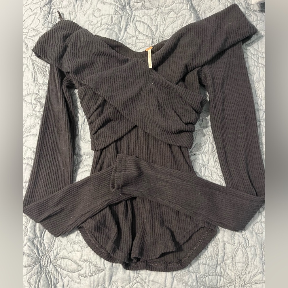 Free people of the shoulder top